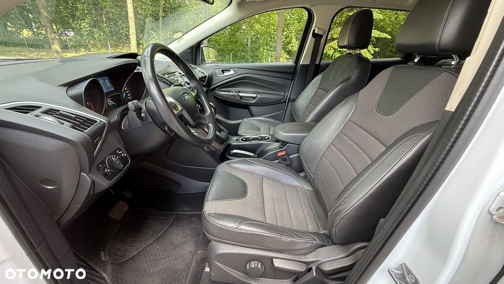 Ford Kuga 2.0 TDCi 4x4 Titanium - 18