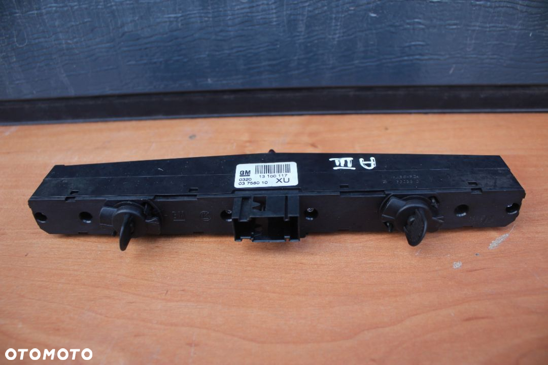 PANEL ASTRA H ZAFIRA B DDS SPORT GRZANE FOTELE 13100117 XU - 2