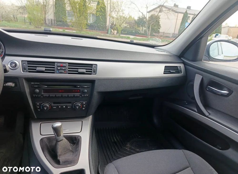 BMW Seria 3 - 15