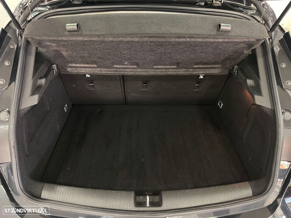 Opel Astra 1.2 Turbo Business Edition - 49