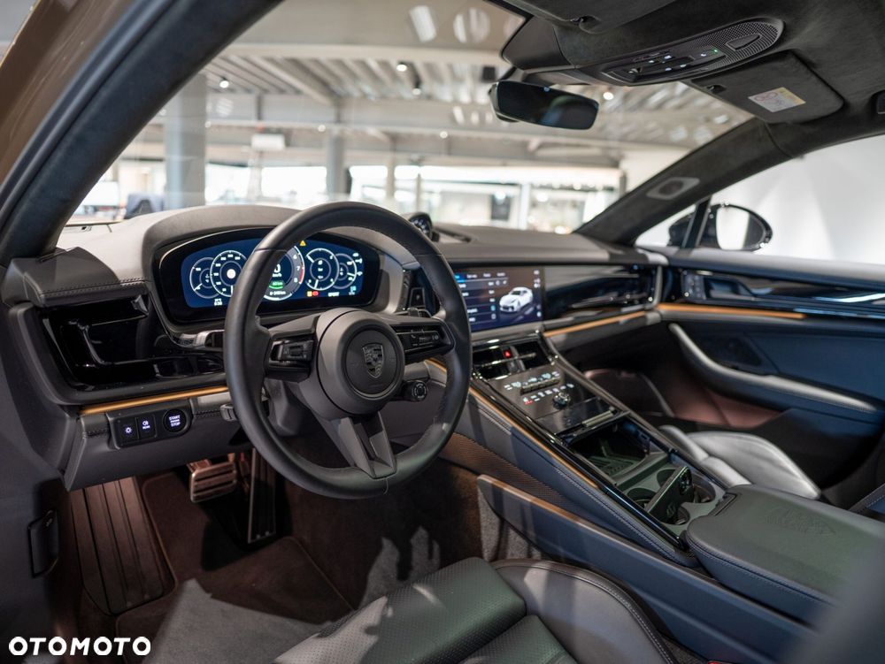 Porsche Panamera 2024