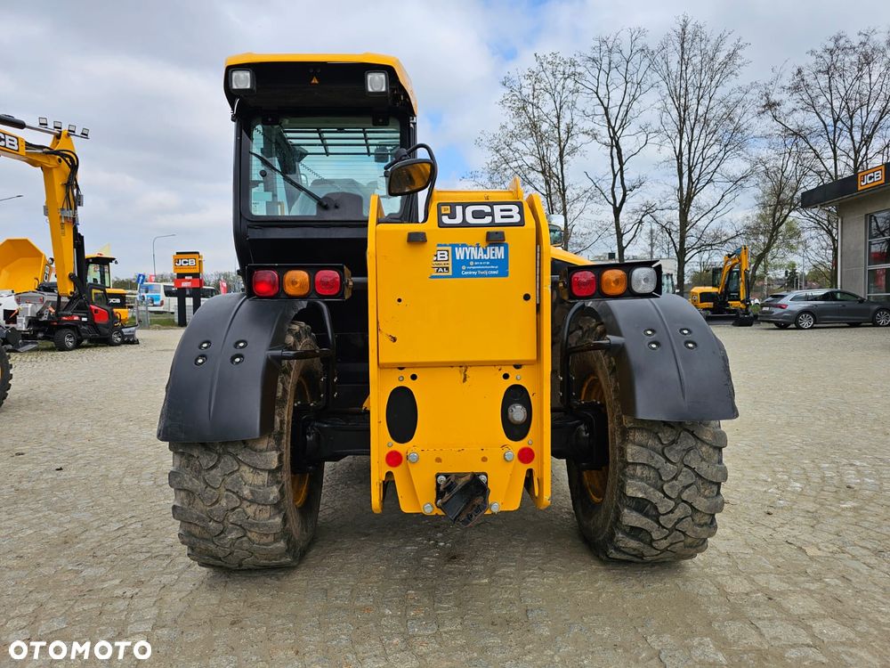 JCB 542-70 Agri - 9