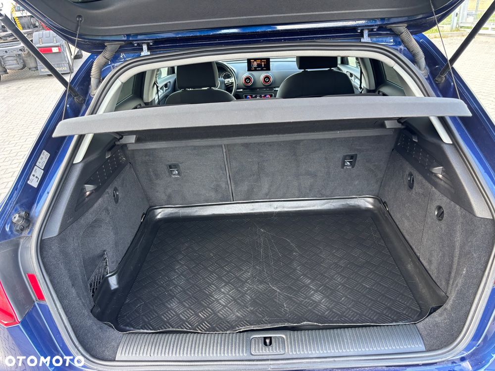 Audi A3 Sportback 2.0 TDI sport - 18