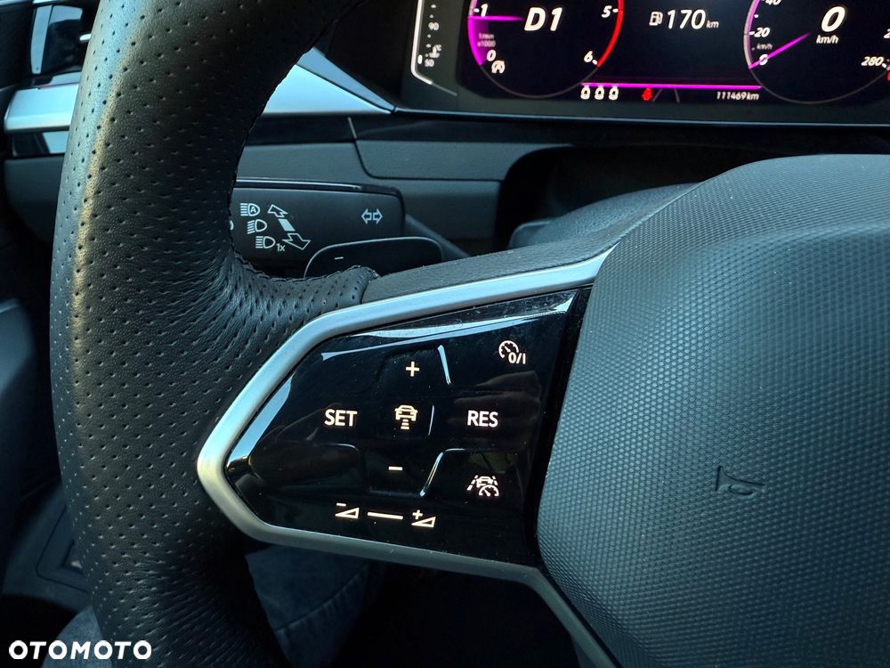 Volkswagen Arteon 2.0 TDI SCR 4Motion DSG R-Line - 28