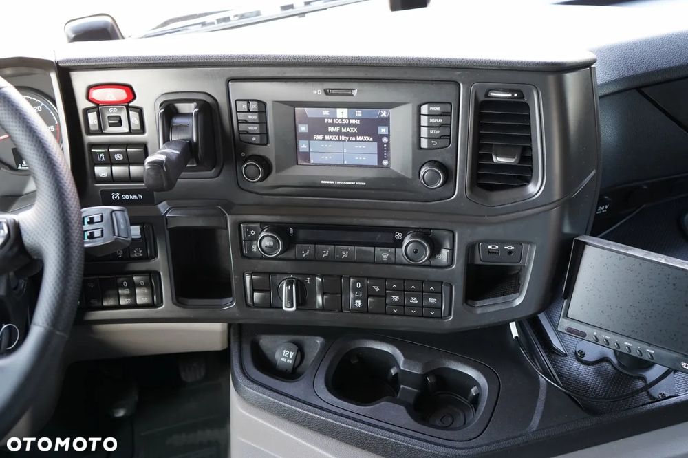 Scania P 450 / RETARDER / HYDRAULIKA / NISKA KABINA - 30