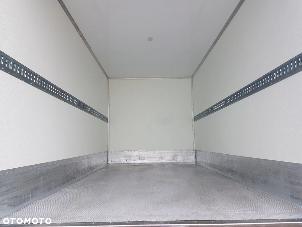 Iveco 72-180 DAILY 8EP KONTENER IZOTERMA 4,16x2,10x2,09 DMC 7200 KG KLIMATRONIK TEMPOMAT KRAJOWY - 23