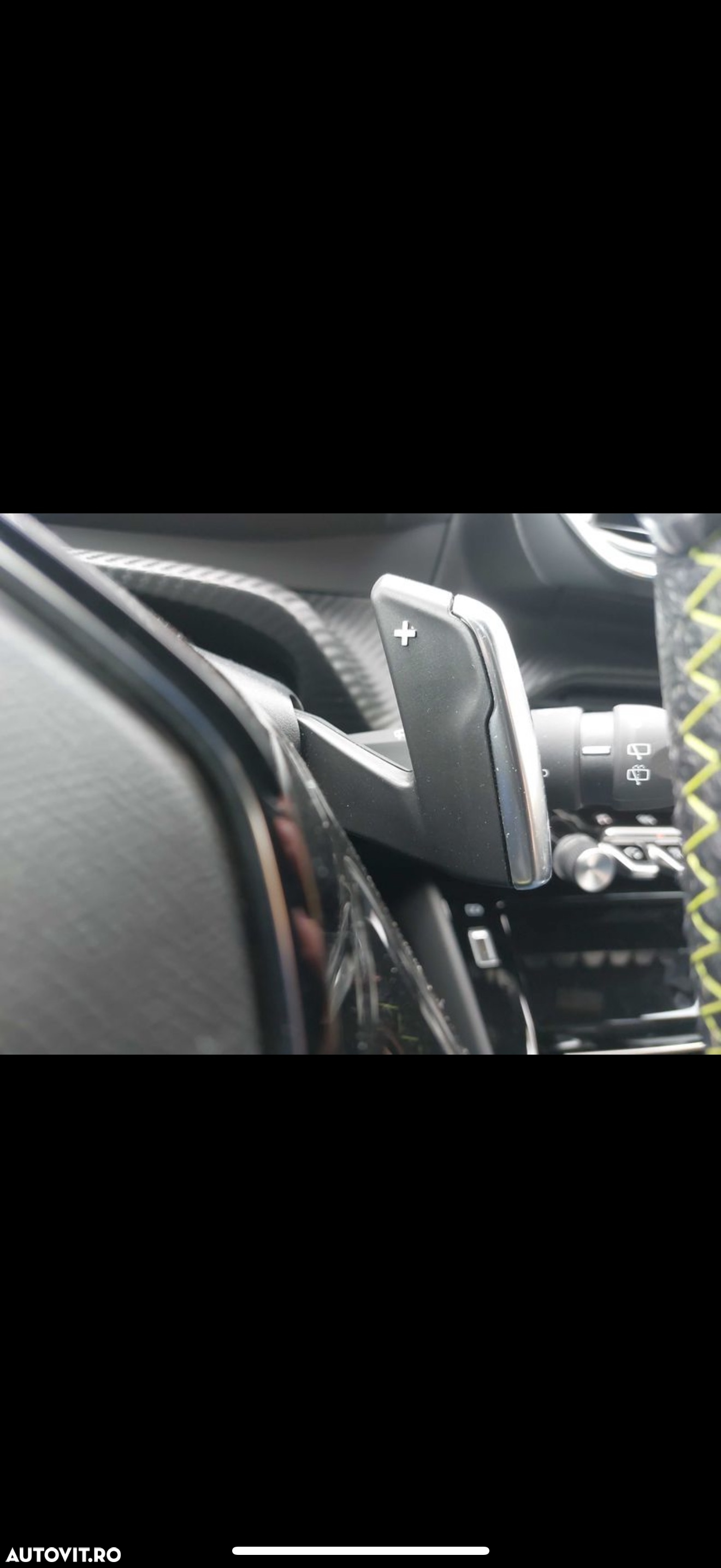 Peugeot 208 PureTech 130 EAT8 GT - 10