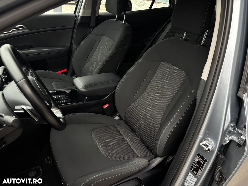 Kia Sportage 1.6 T-GDI HEV 6AT 4x2 Style - 35