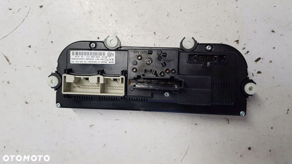 panel klimatyzacji VW Passat B7 - 8