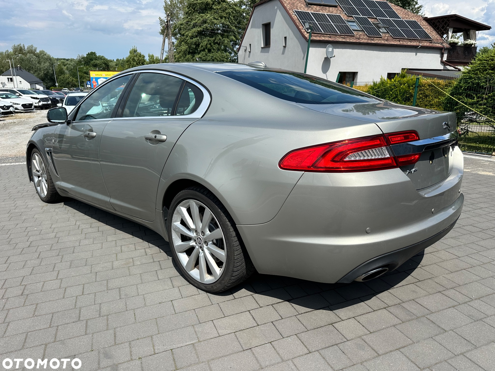 Jaguar XF 3.0 V6 D S Portfolio - 10