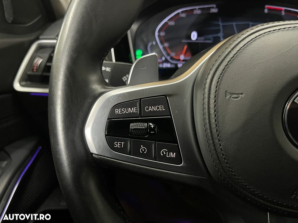 BMW Seria 3 320d xDrive AT MHEV - 30