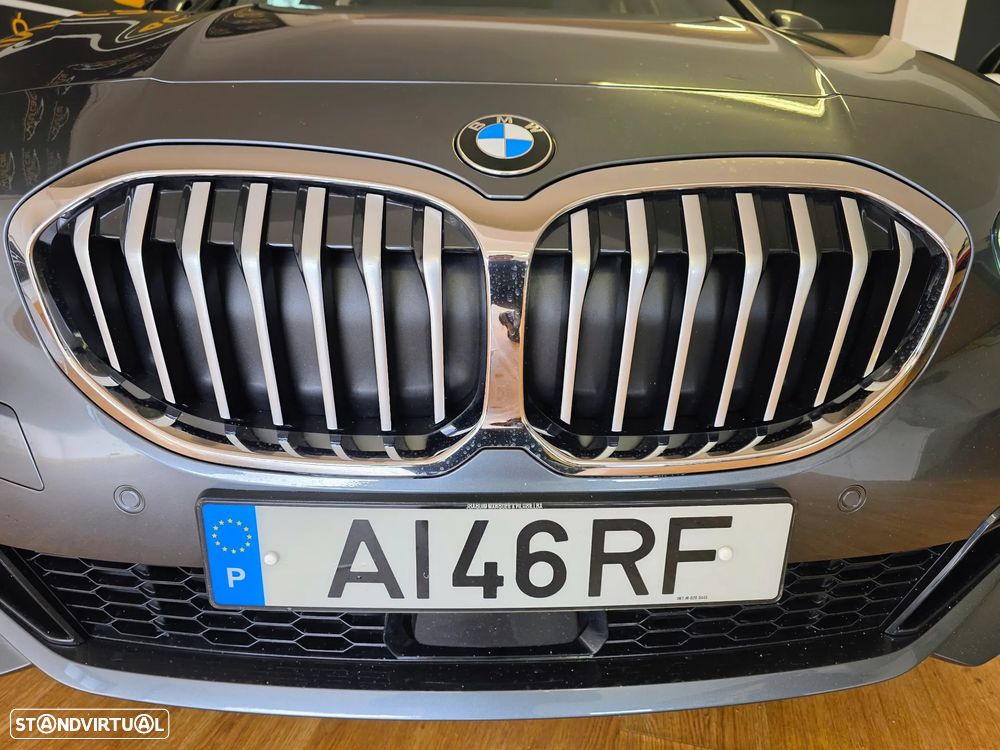 BMW 116 d Pack Desportivo M - 4