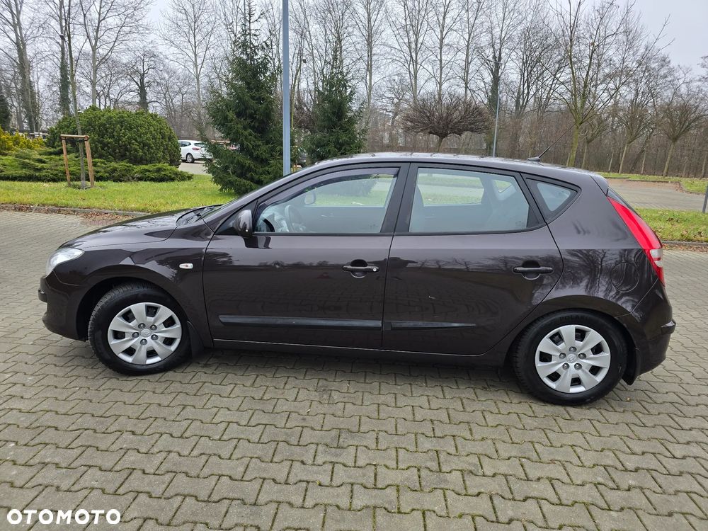 Hyundai i30 1.6 Comfort - 34