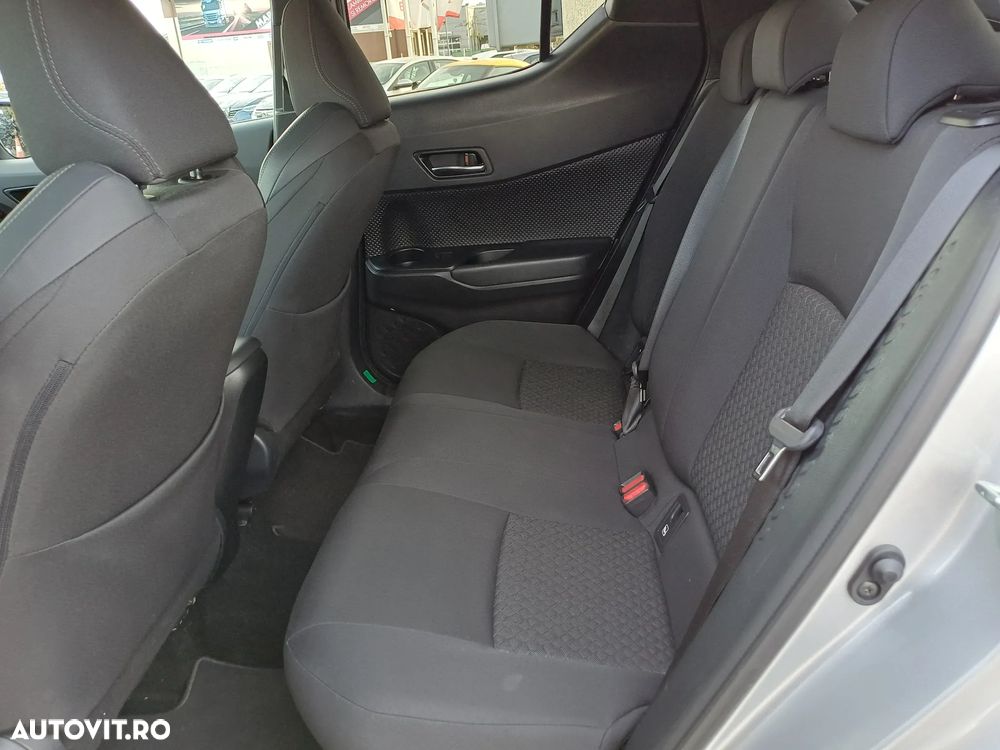 Toyota C-HR 2.0 HSD 184 CP 4x2 CVT Style - 12