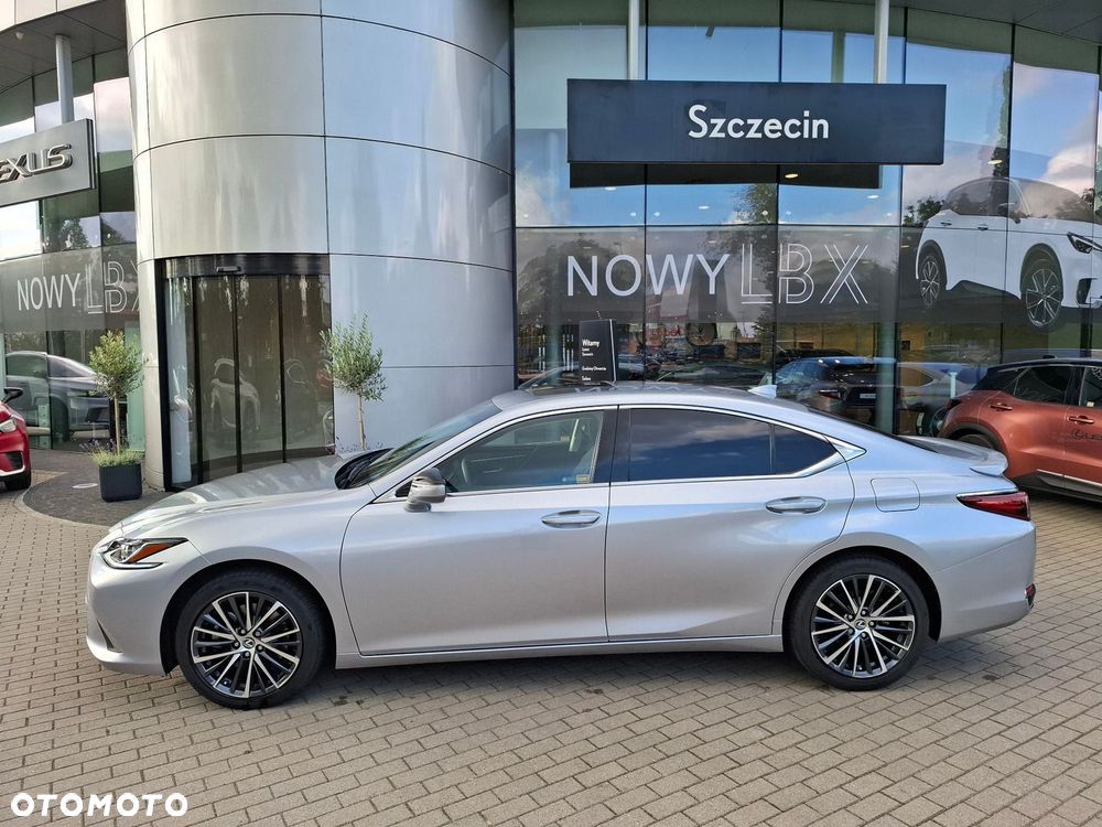 Lexus ES 300h Business Edition - 2