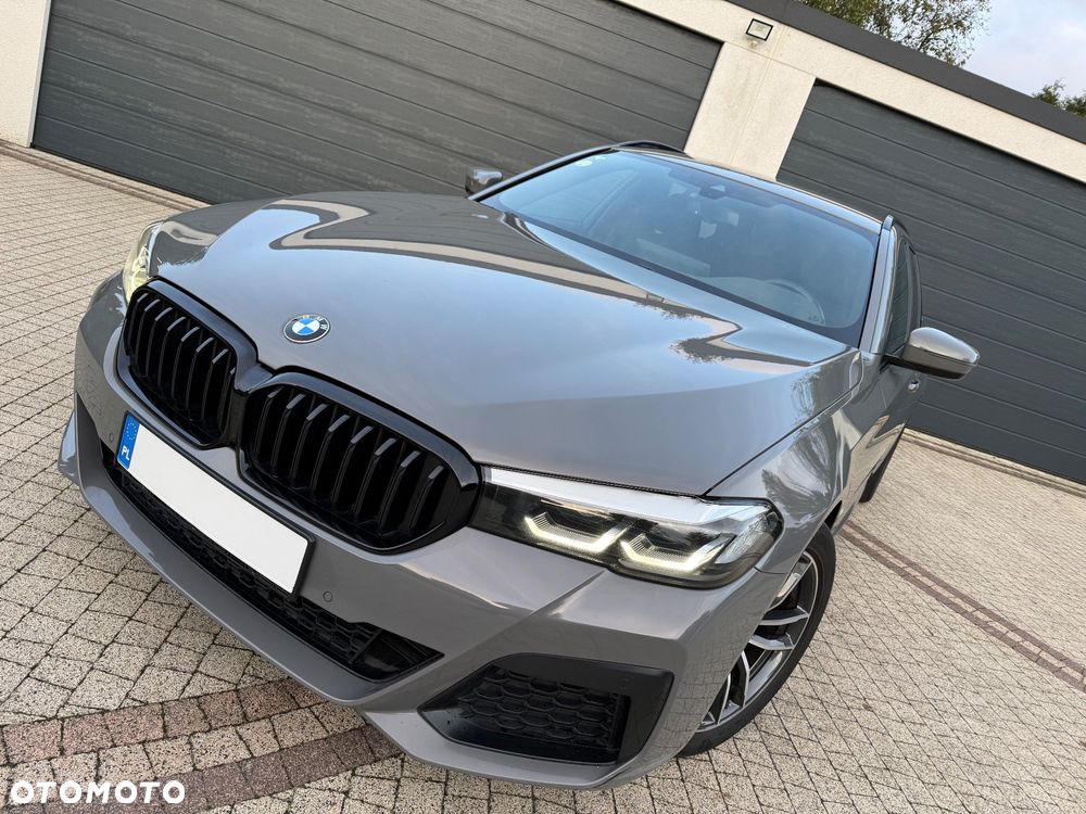 BMW Seria 5 520d M Sport - 6