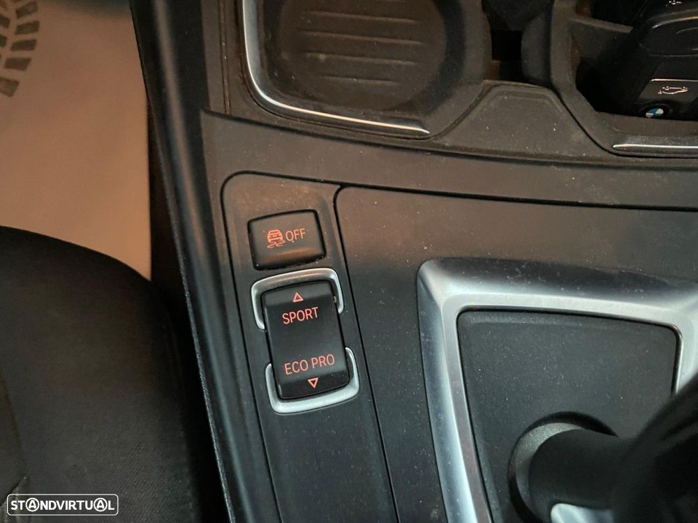 BMW 116 d Line Luxury Auto - 41