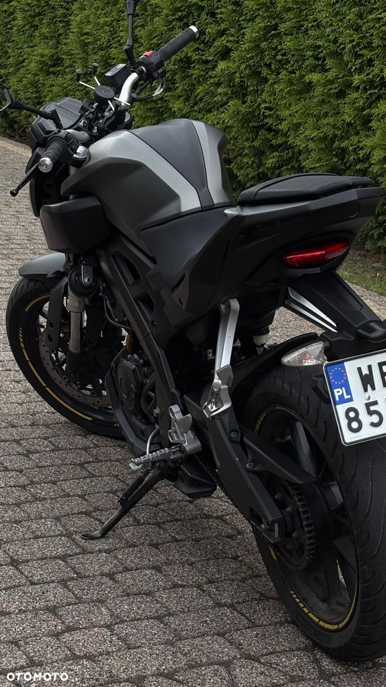 Yamaha MT - 10