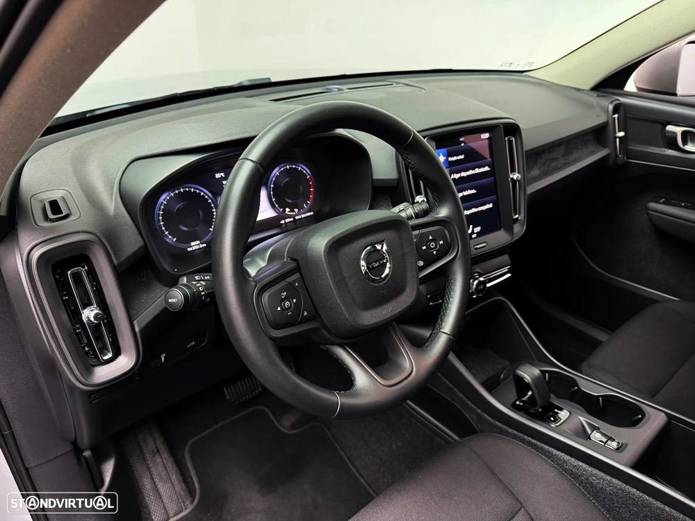 Volvo XC 40 1.5 T2 Essential Auto - 9