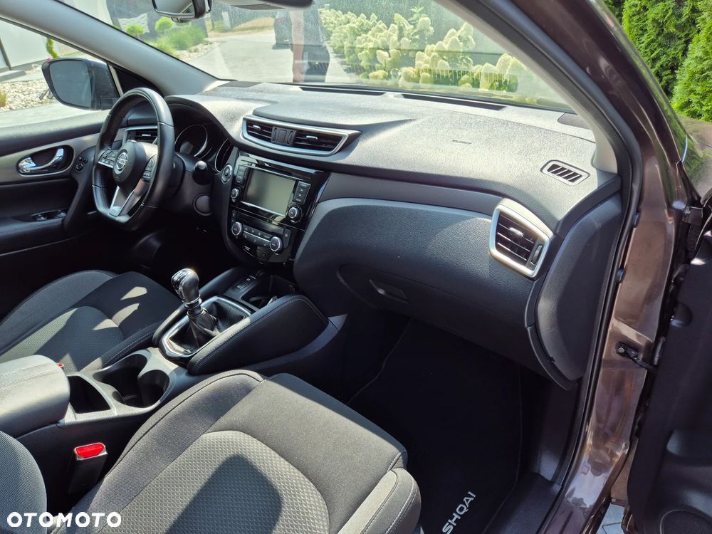 Nissan Qashqai 1.3 DIG-T Tekna+ - 17