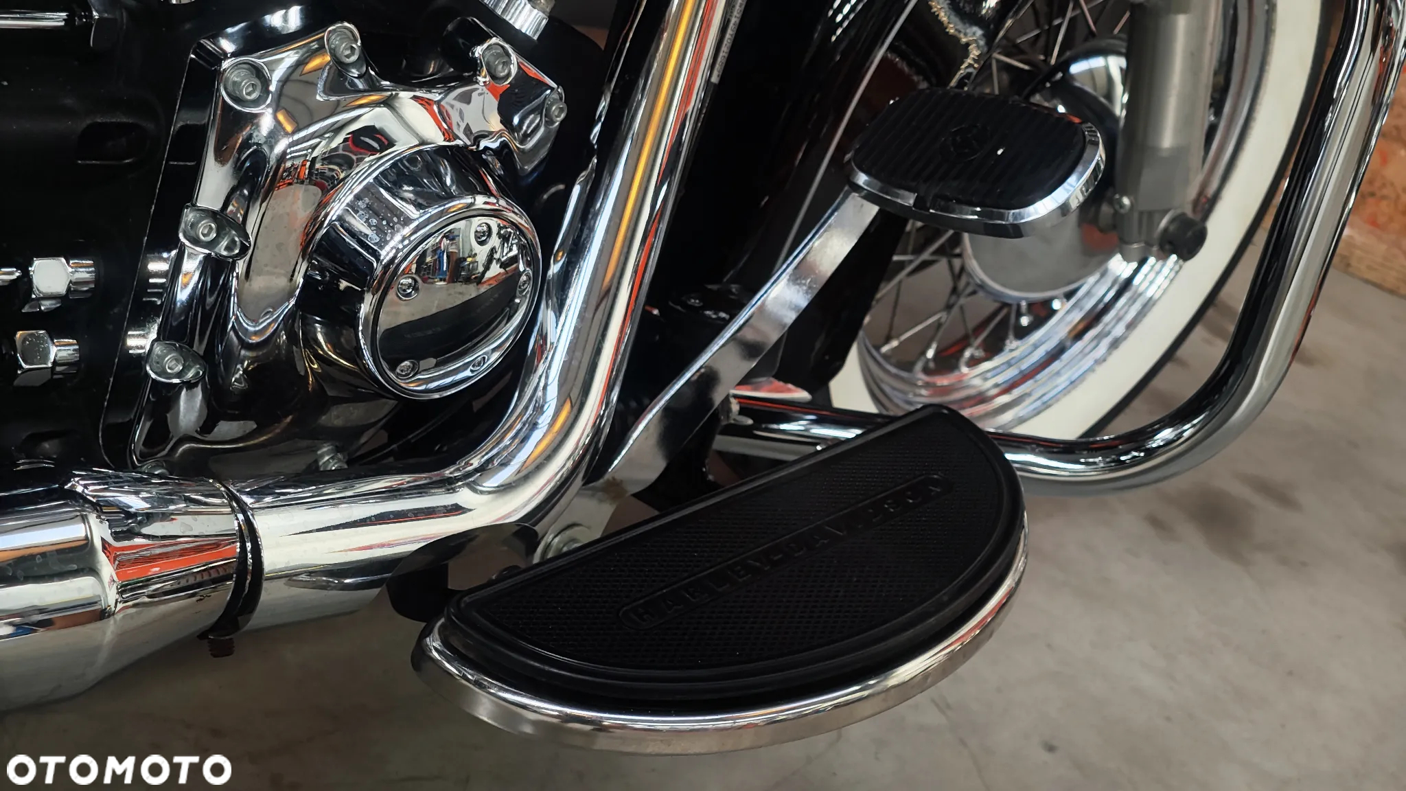 Harley-Davidson Softail Heritage Classic - 13