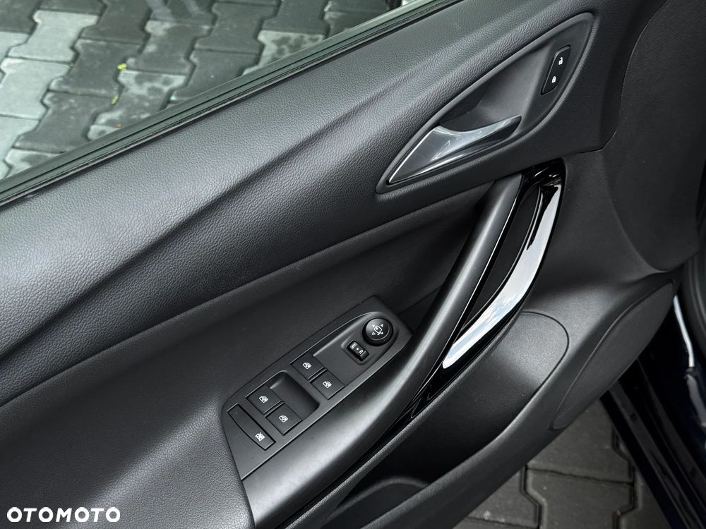 Opel Astra V 1.4 T Elite S&S - 20