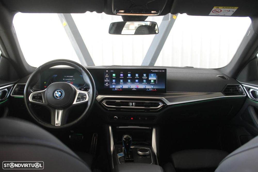 BMW i4 eDrive40 Desportiva M - 7