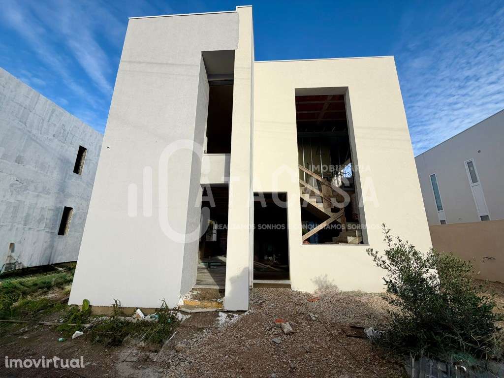 Moradia T3+1 Isolada NOVA em Aguada de Cima - Grande imagem: 4/14