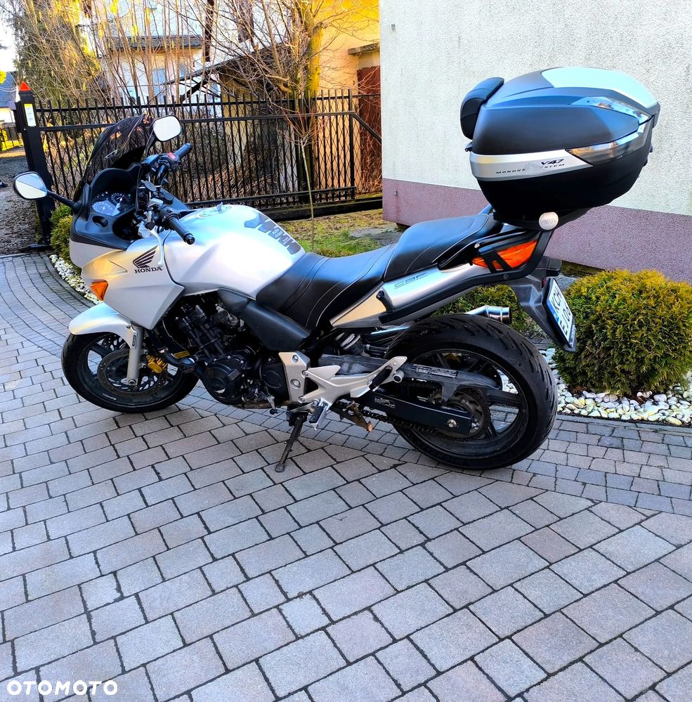 Honda CBF - 1