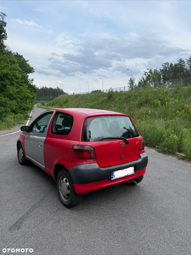 Toyota Yaris 1.0 Terra - 4