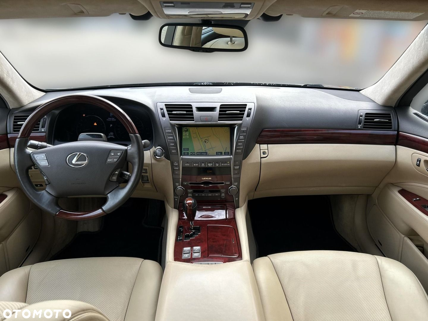 Lexus LS 460 Prestige - 12