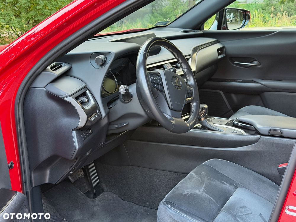 Lexus UX 250h GPF Business Edition 2WD - 15