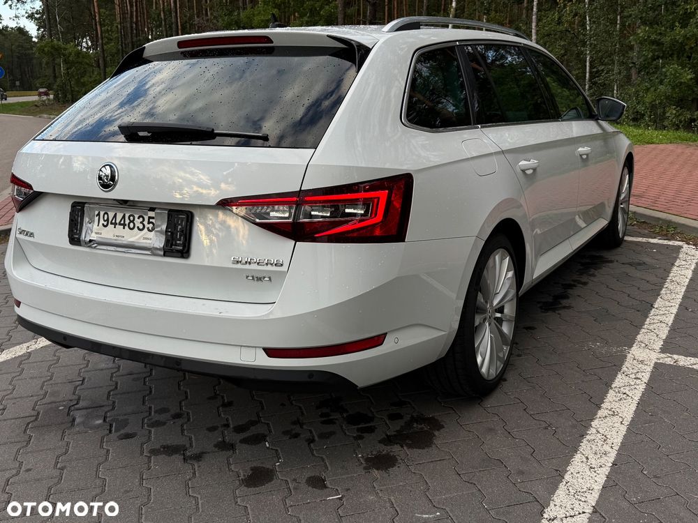 Skoda Superb 2.0 TDI 4x4 DSG Premium Edition - 12