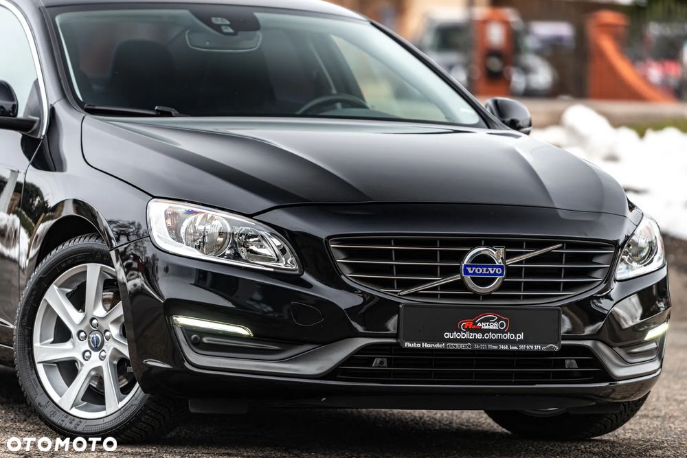 Volvo S60 D2 Momentum - 2