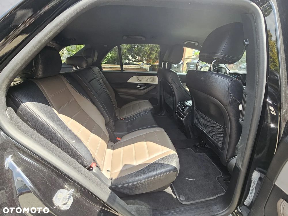 Mercedes-Benz GLE - 12