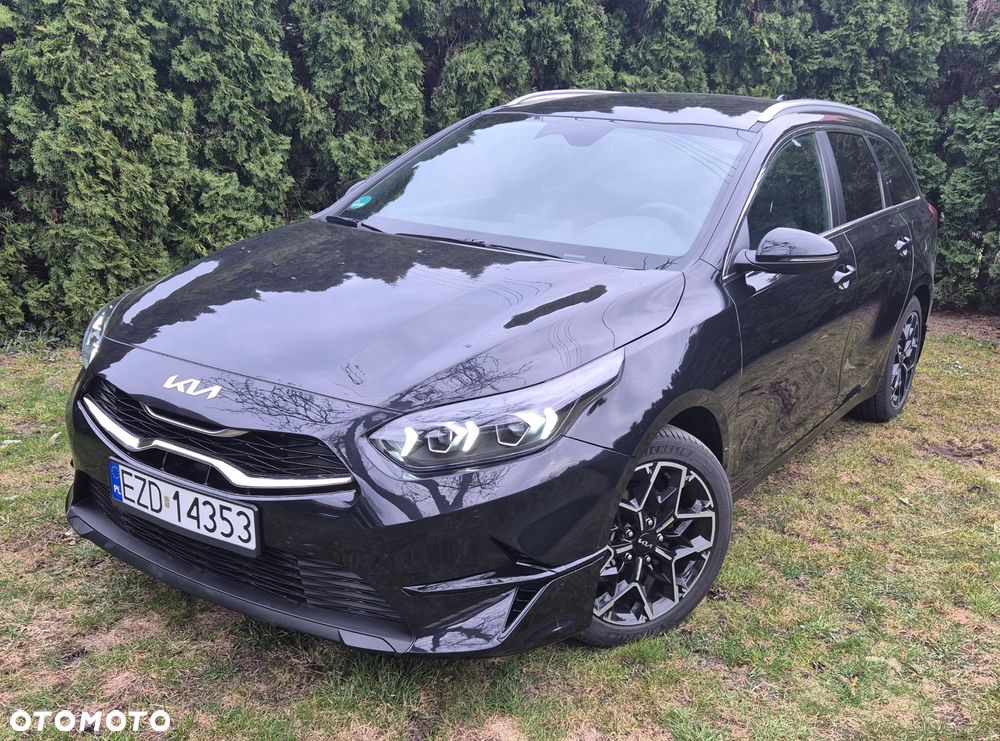 Kia Ceed - 27