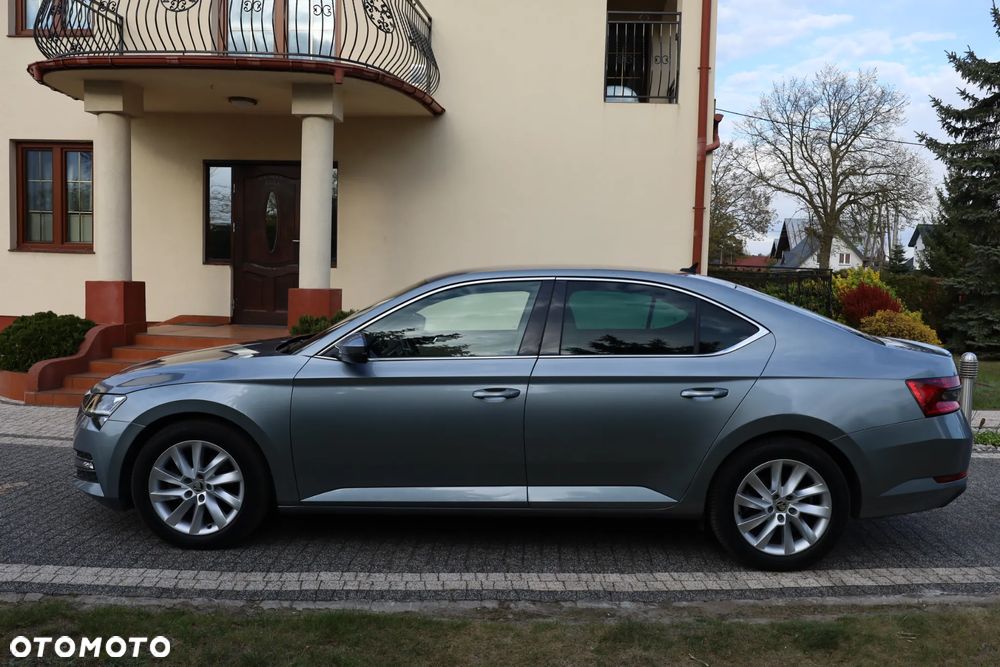Skoda Superb 2.0 TSI Style DSG - 8