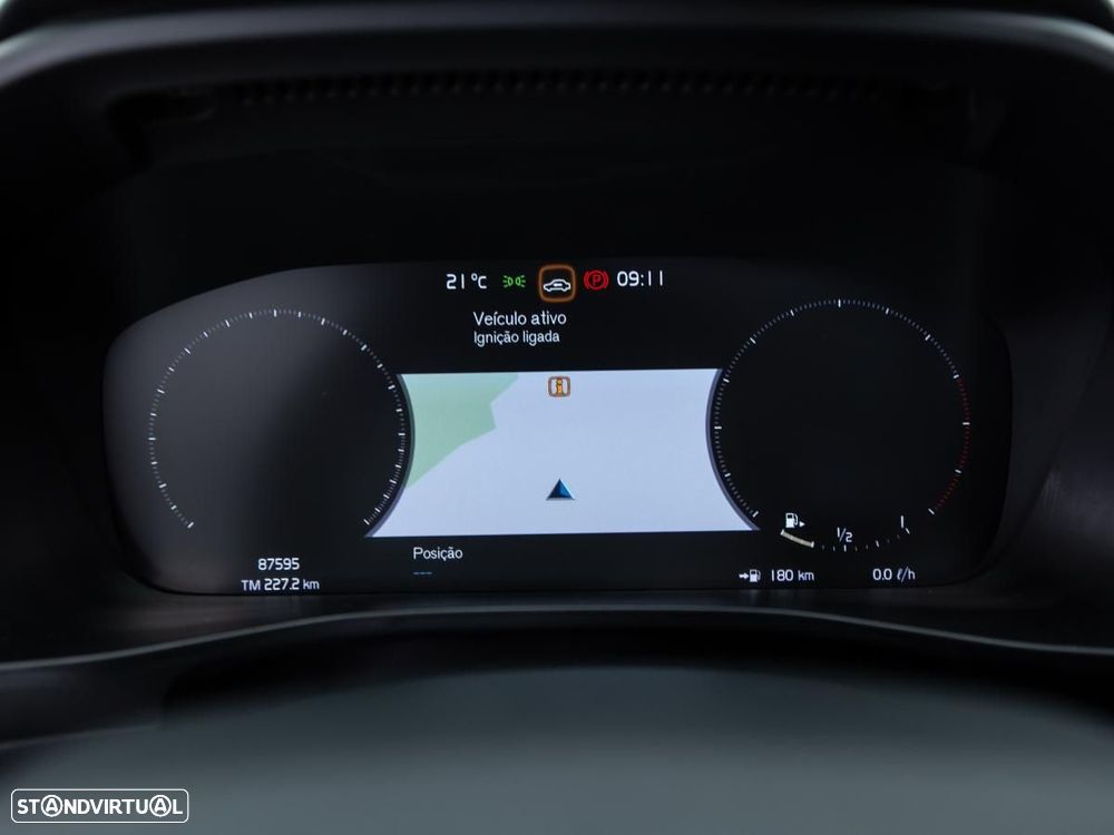 Volvo XC 40 - 21