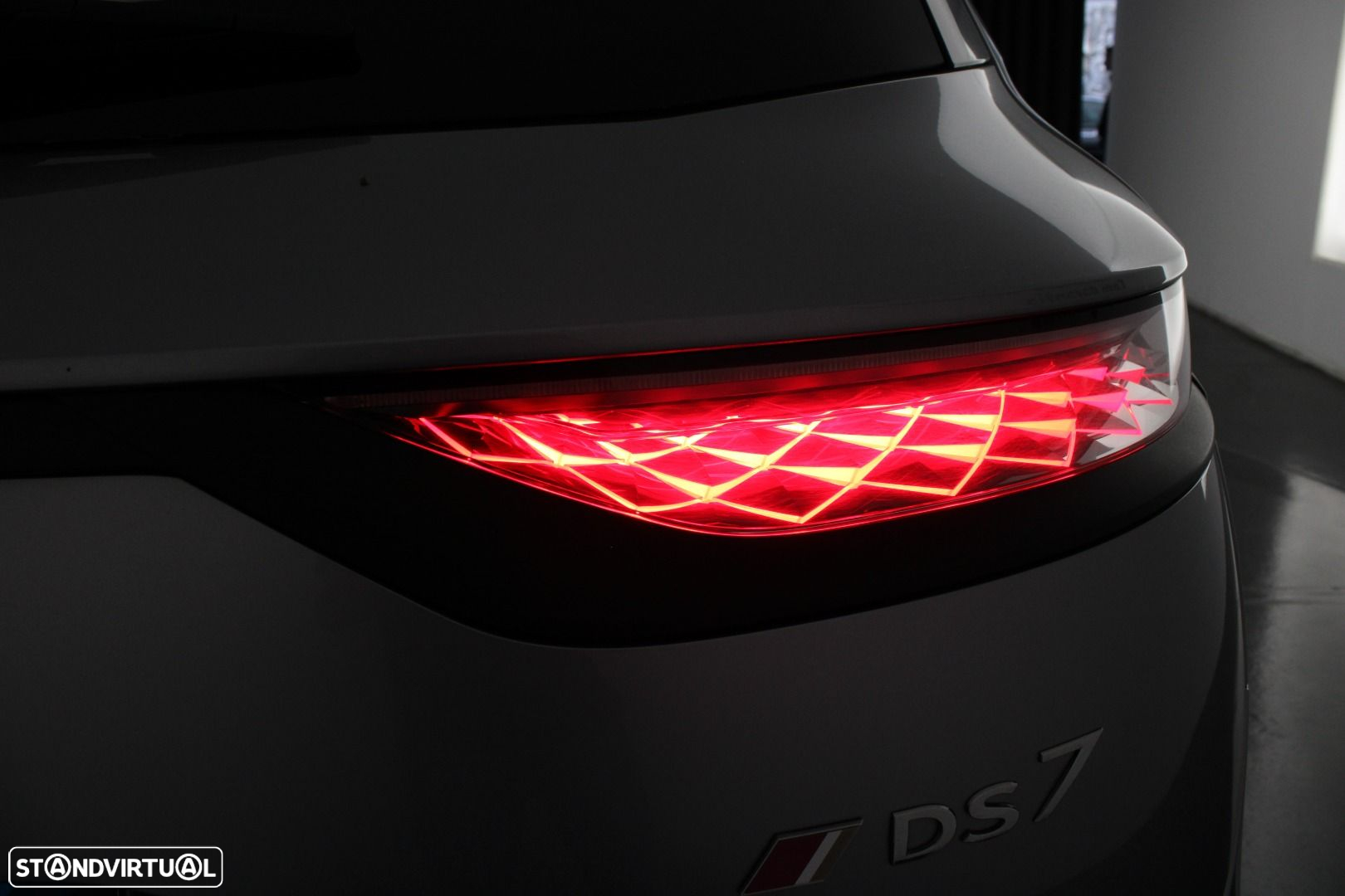 DS DS7 Crossback 1.5 BlueHDi Performance Line EAT8 - 13
