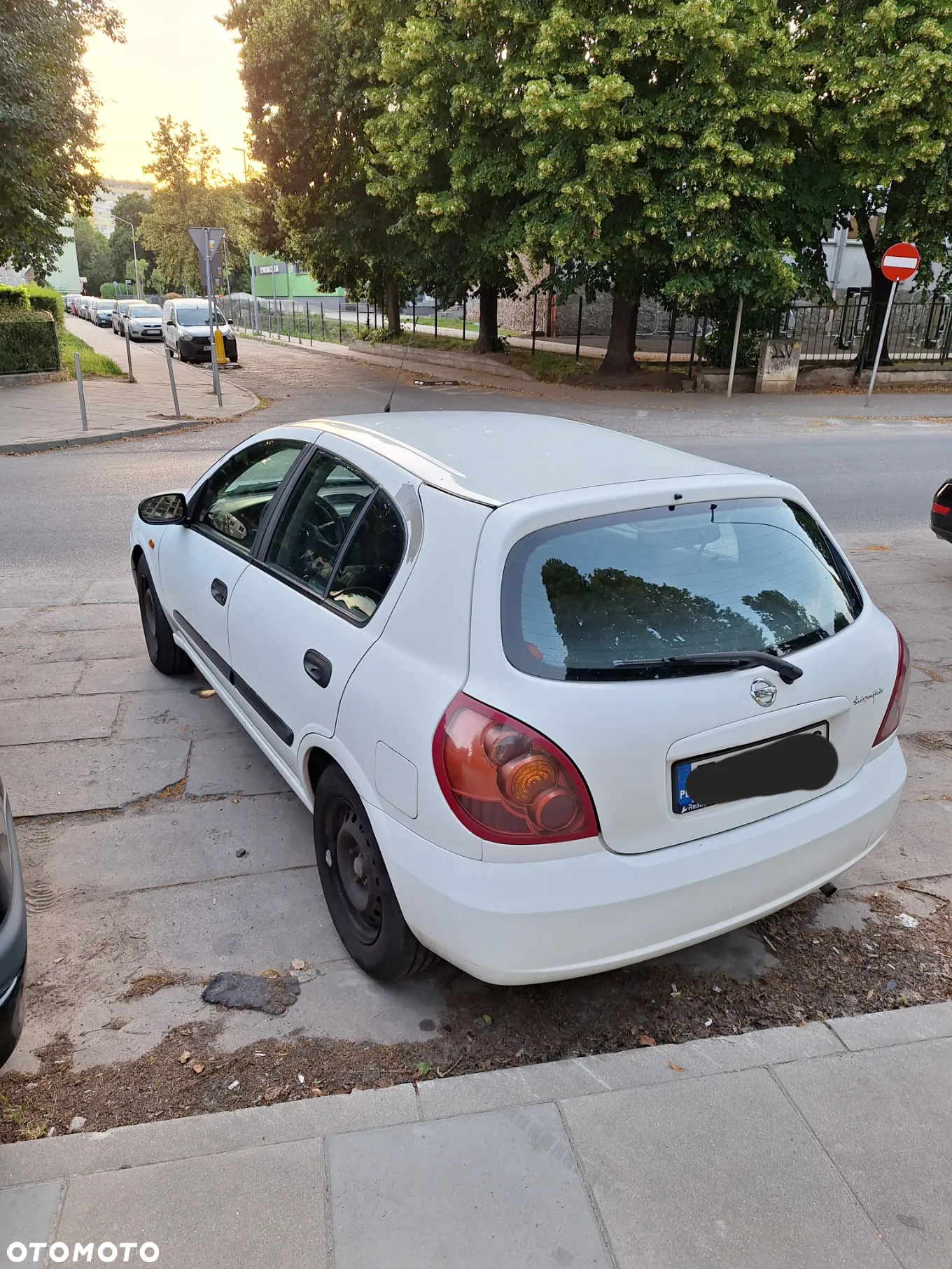 Nissan Almera - 6