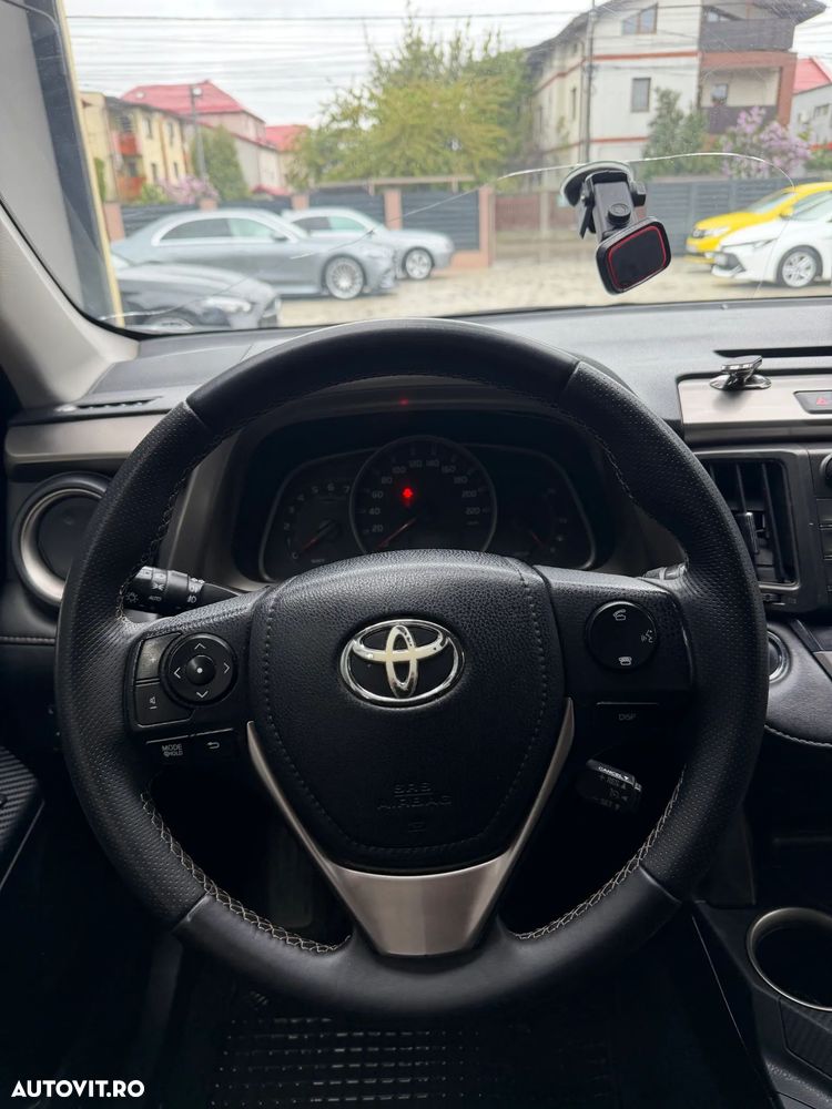 Toyota RAV4 2.0 D-4D 4WD Comfort - 17