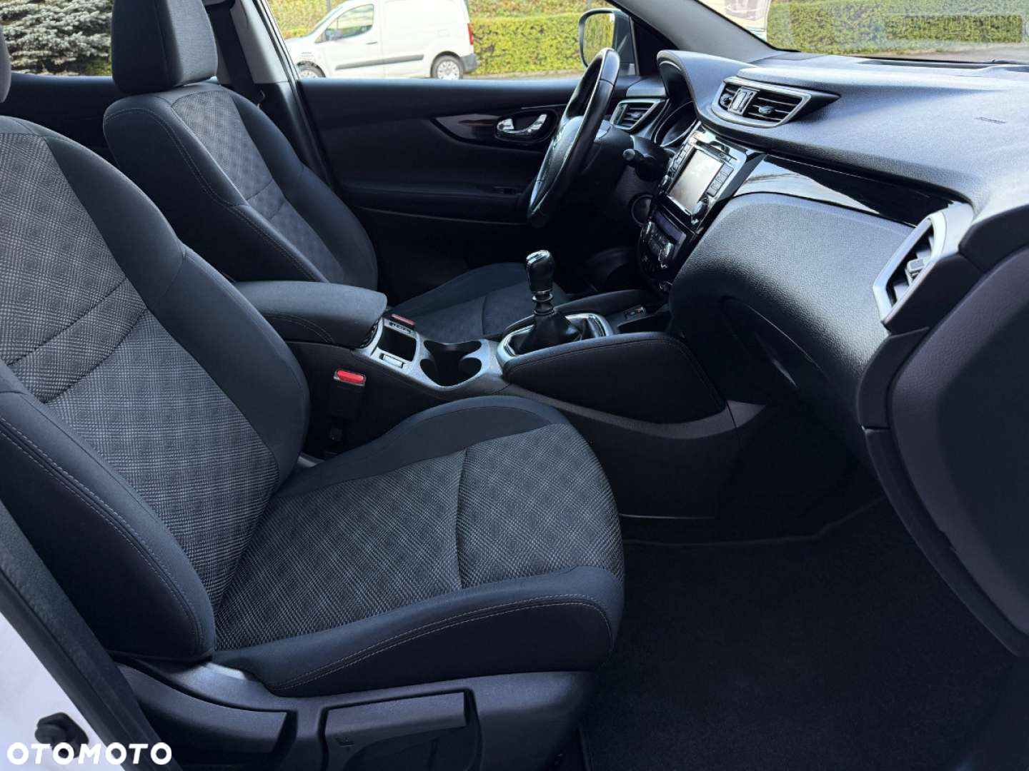 Nissan Qashqai 1.6 DIG-T Tekna - 28