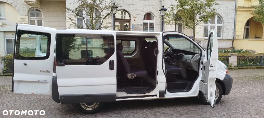 Renault Trafic - 9