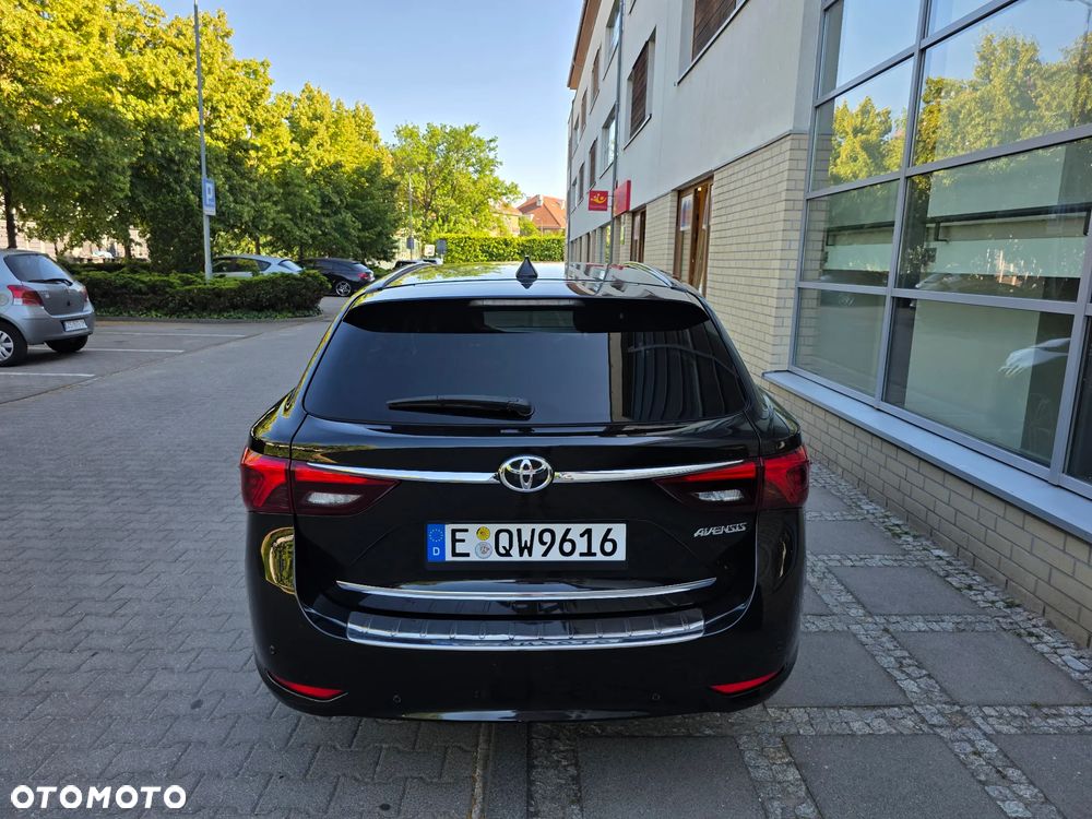 Toyota Avensis - 6