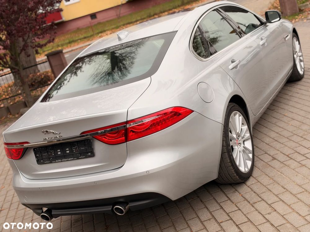 Jaguar XF 3.0 TDV6 300 Sport - 23