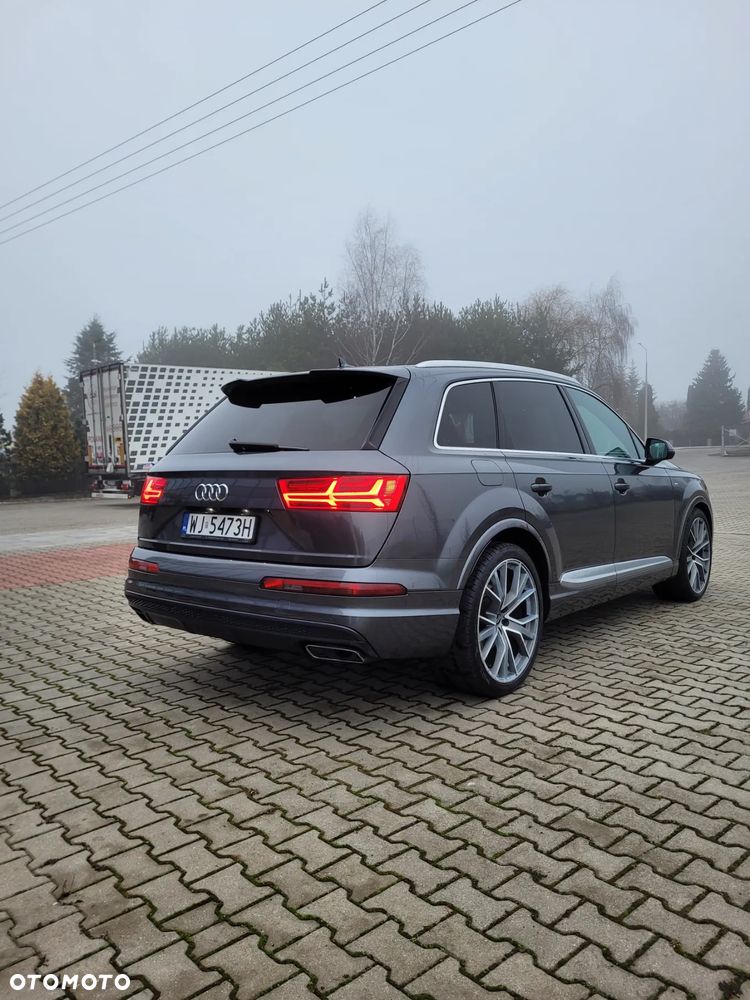 Audi Q7 - 5