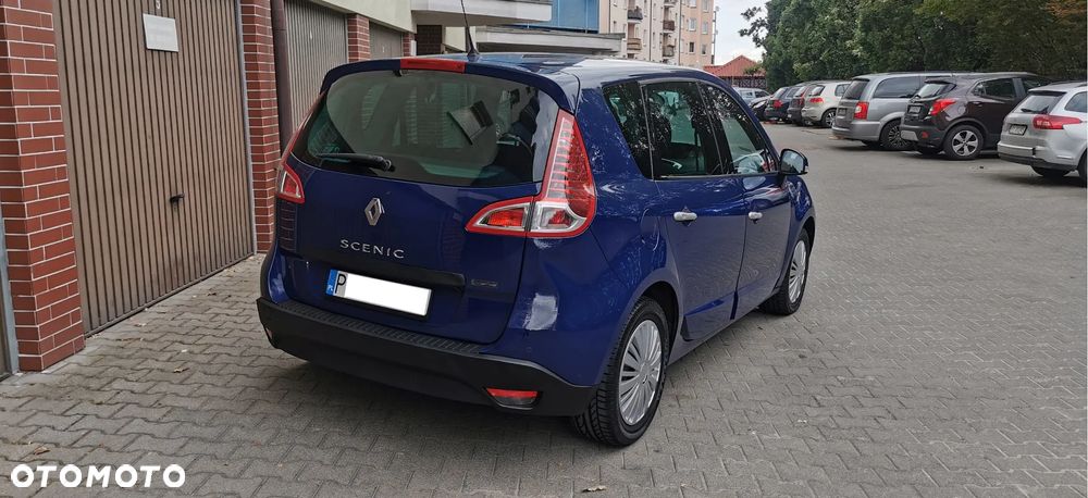 Renault Scenic 2.0 16V Privilege CVT - 30
