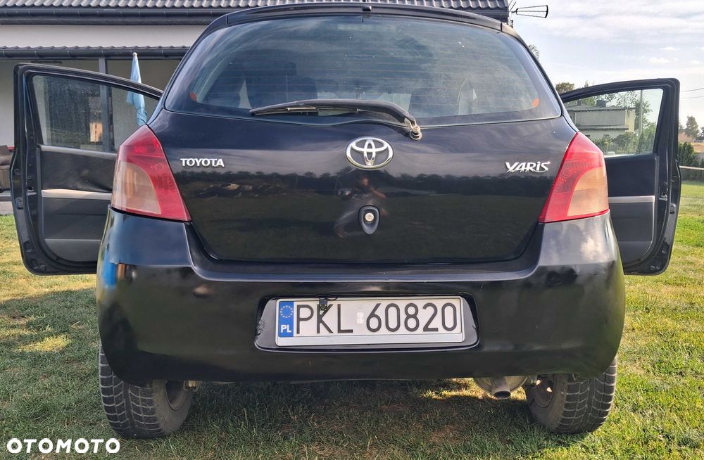 Toyota Yaris - 2