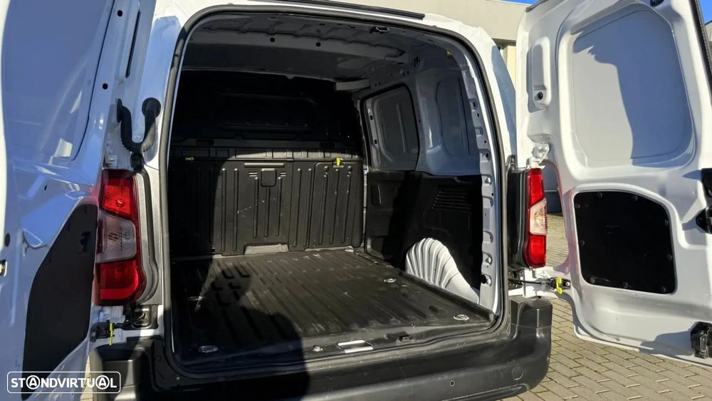 Fiat Doblo Outro - 16