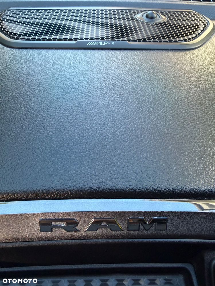 Dodge RAM - 15